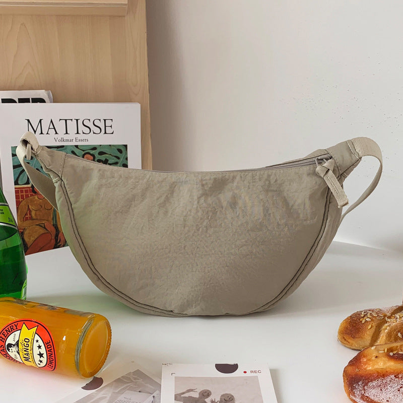 Yola | Sac en forme de demi-lune