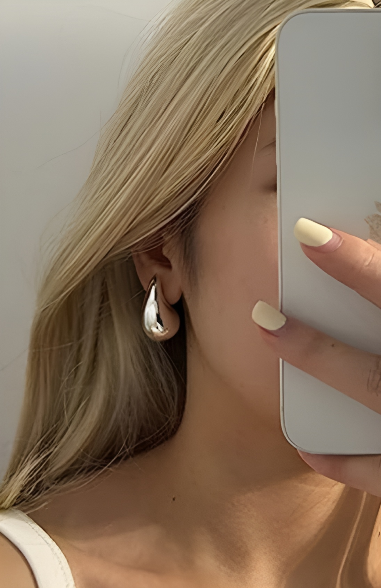 Petites Boucles d'Oreilles Pendantes
