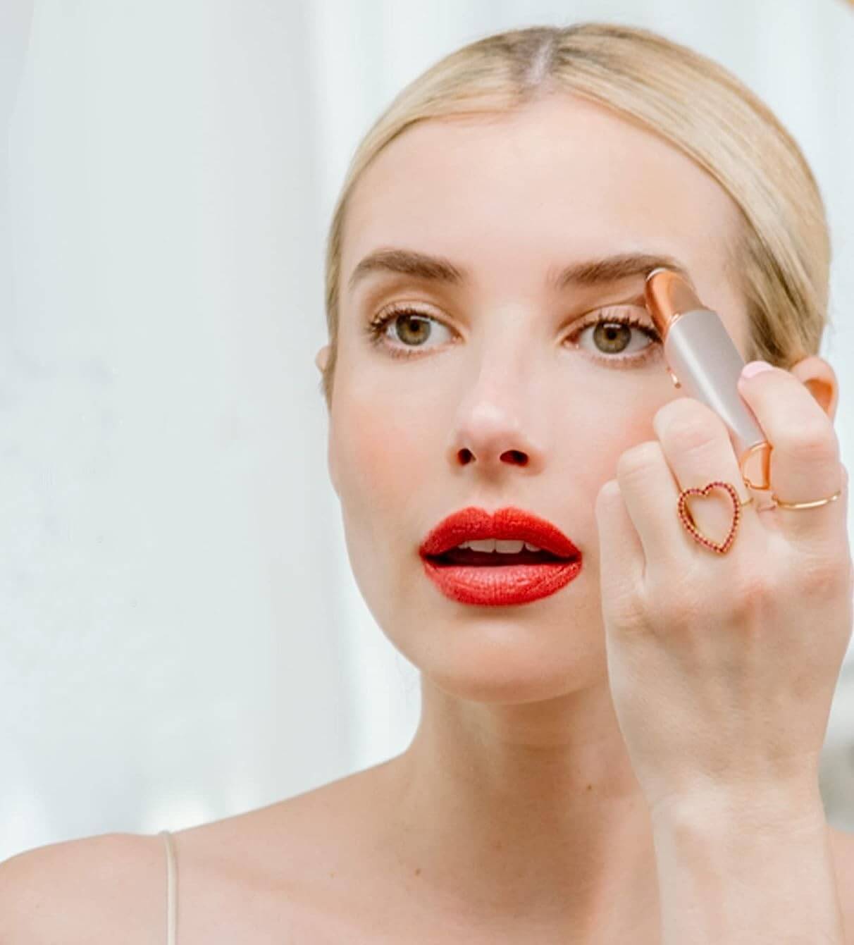 Tondeuse à sourcils électrique