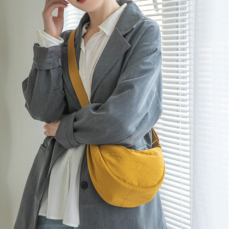 Yola | Sac en forme de demi-lune