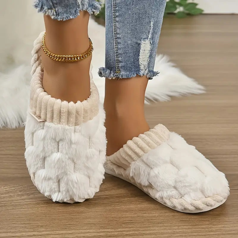 Pantoufles Fluffy Chic Peluria™