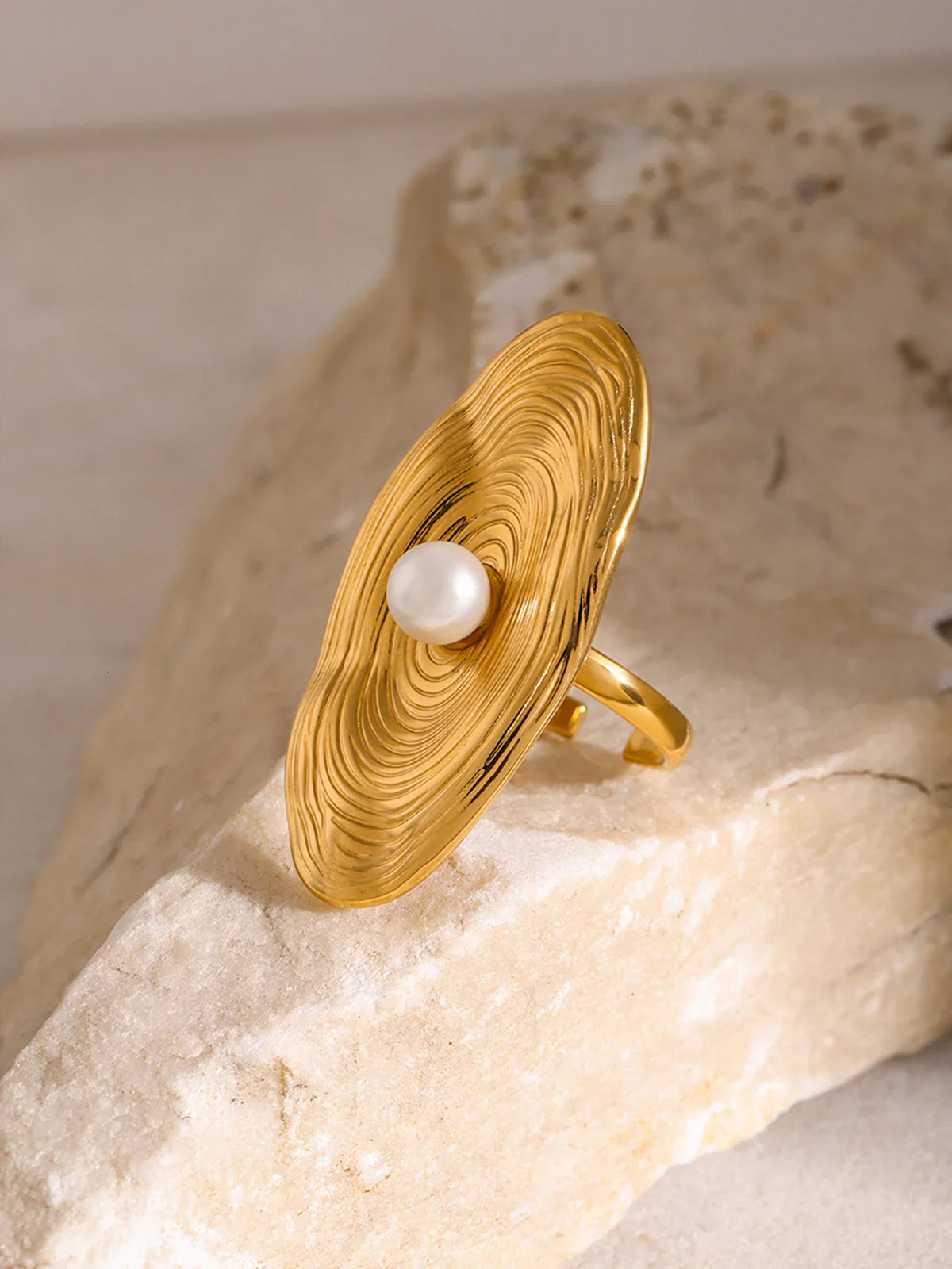 Bague en Perle Dorée Toujours en Vibe