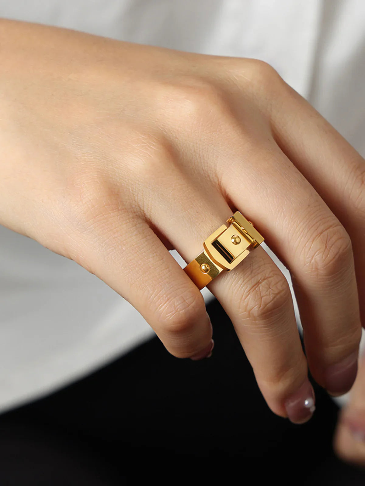 Bague Dorée Bridget Avec Boucle