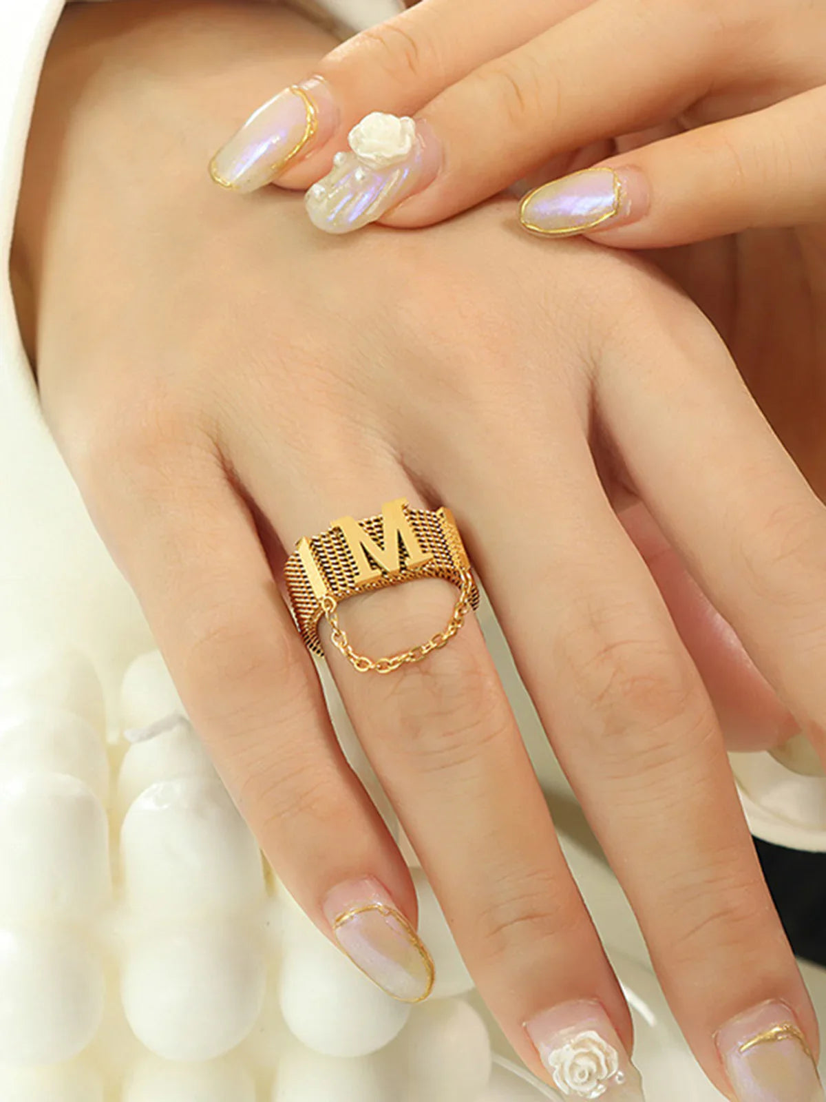 Bague Décorative Chaîne & Lettre M
