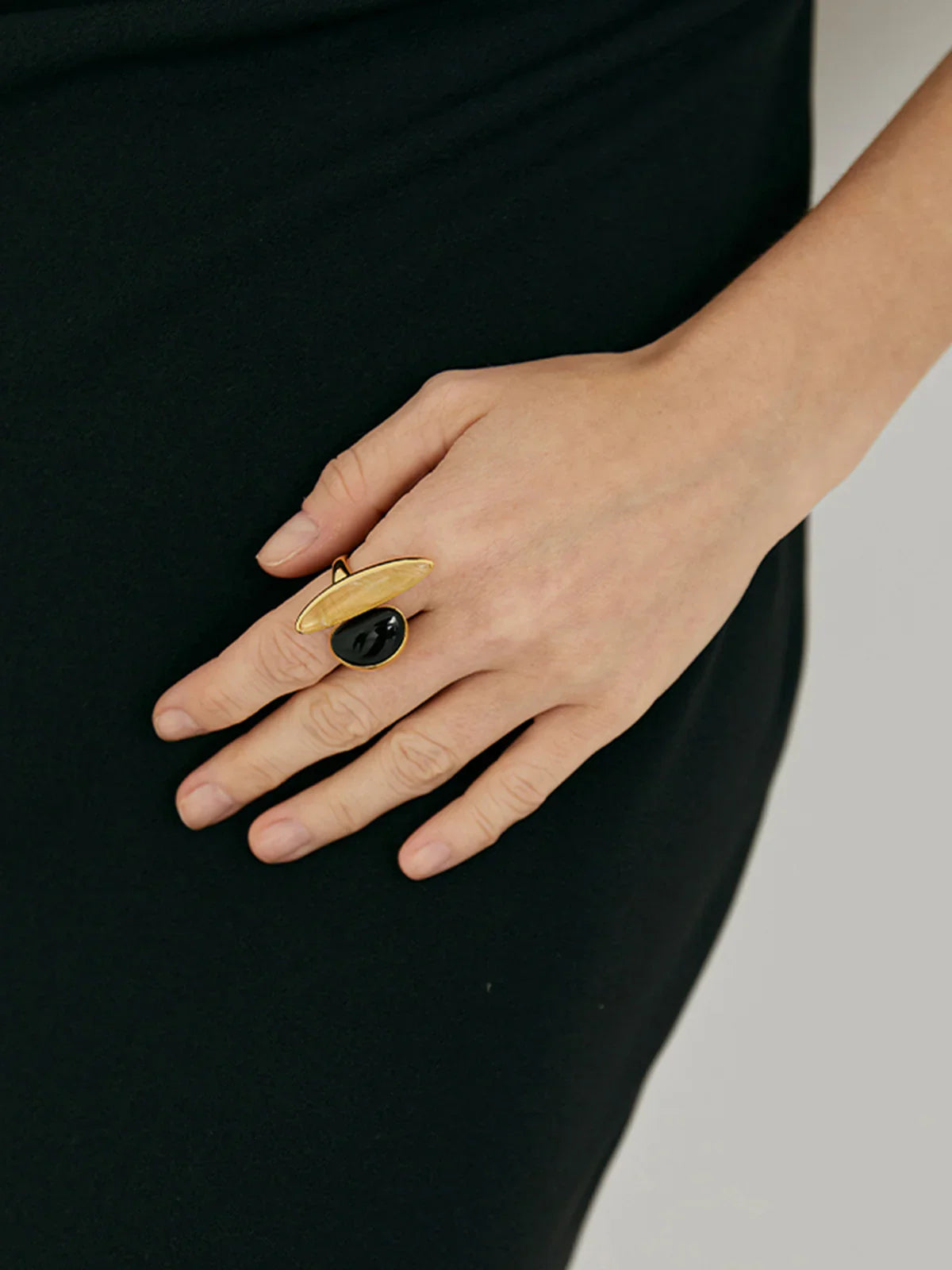 Bague Mavy Onyx Noir & Cristal Jaune