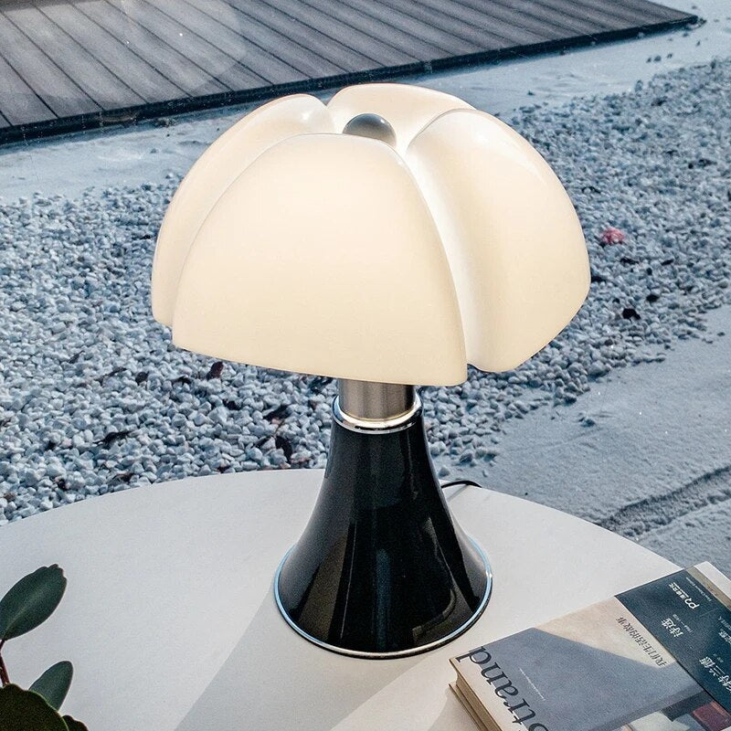 Lampe de table LED Eva – Réglable en hauteur, dimmable et avec commande tactile pour un éclairage élégant