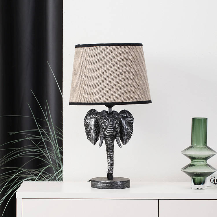 Lampe de Table Feline : Créez une Atmosphère Apaisante avec un Éclairage Élégant