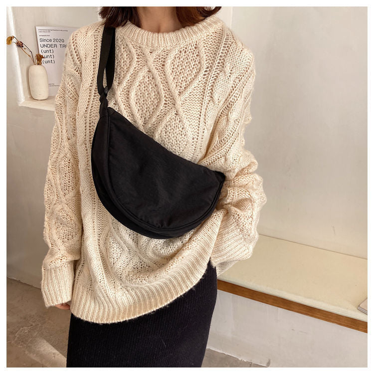 Yola | Sac en forme de demi-lune