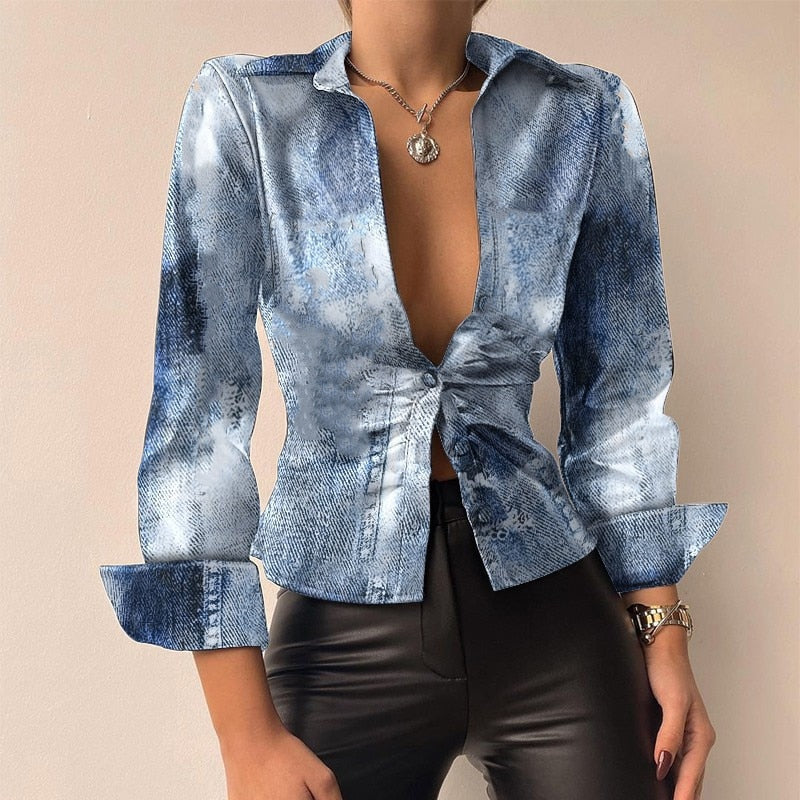 Silvia | Blouse en patchwork à manches longues en cuir PU à décolleté en V imprimé