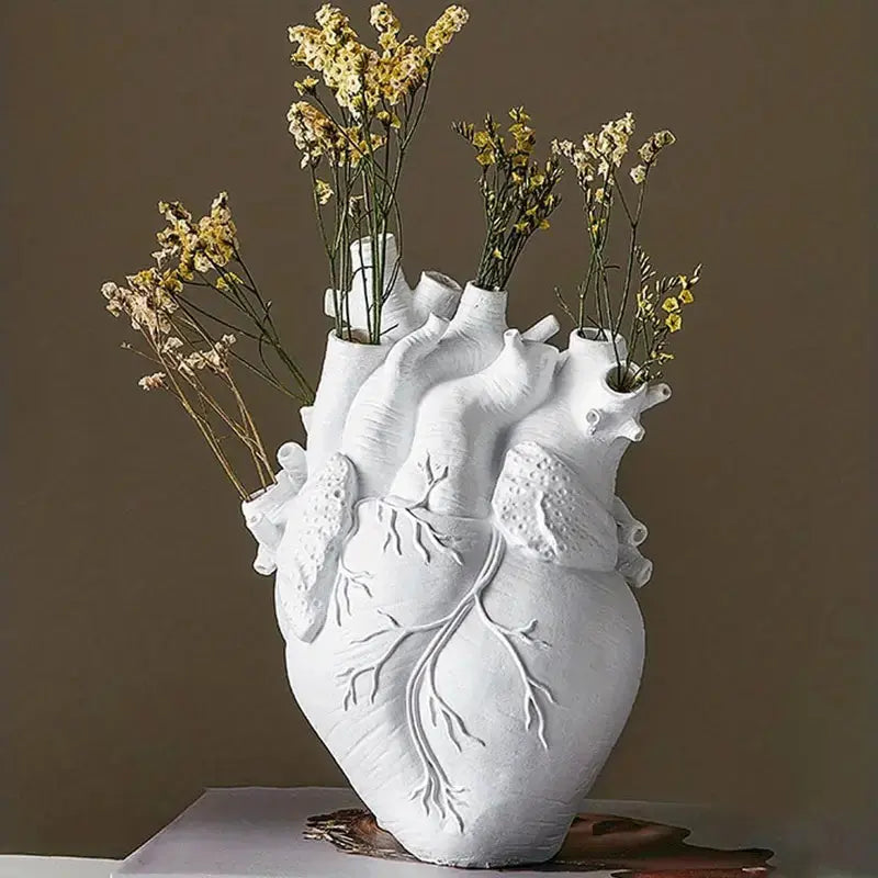 Vase décoratif en forme de cœur – Élégant récipient pour arrangements floraux