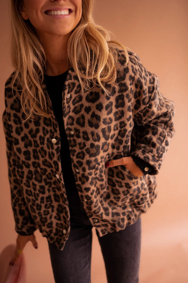 Veste Bomber Léopard Oversize - Style Tendance et Confort Optimal