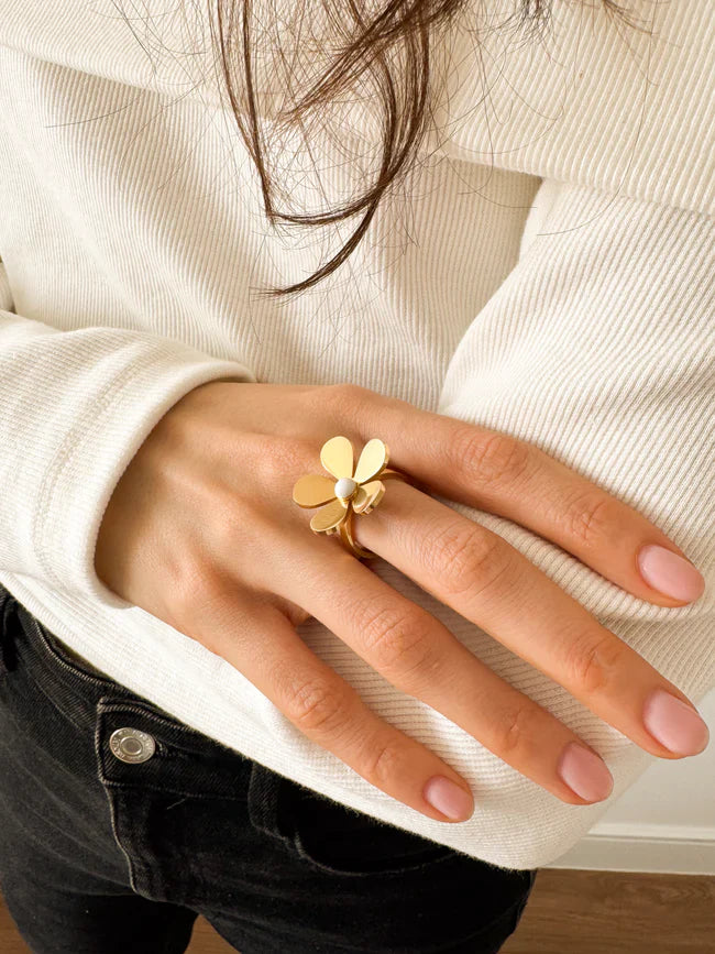 Bague Marguerite en Émail Doré Flora