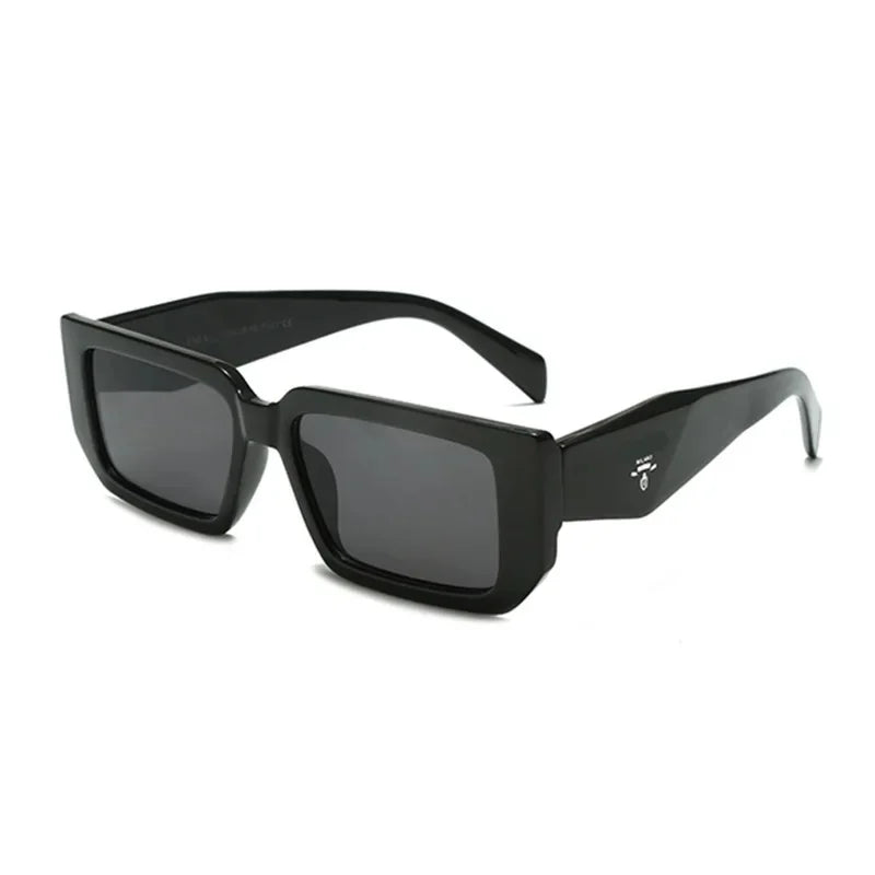 Lunettes de soleil à tendance Lena avec cadre carré épais et objectifs UV