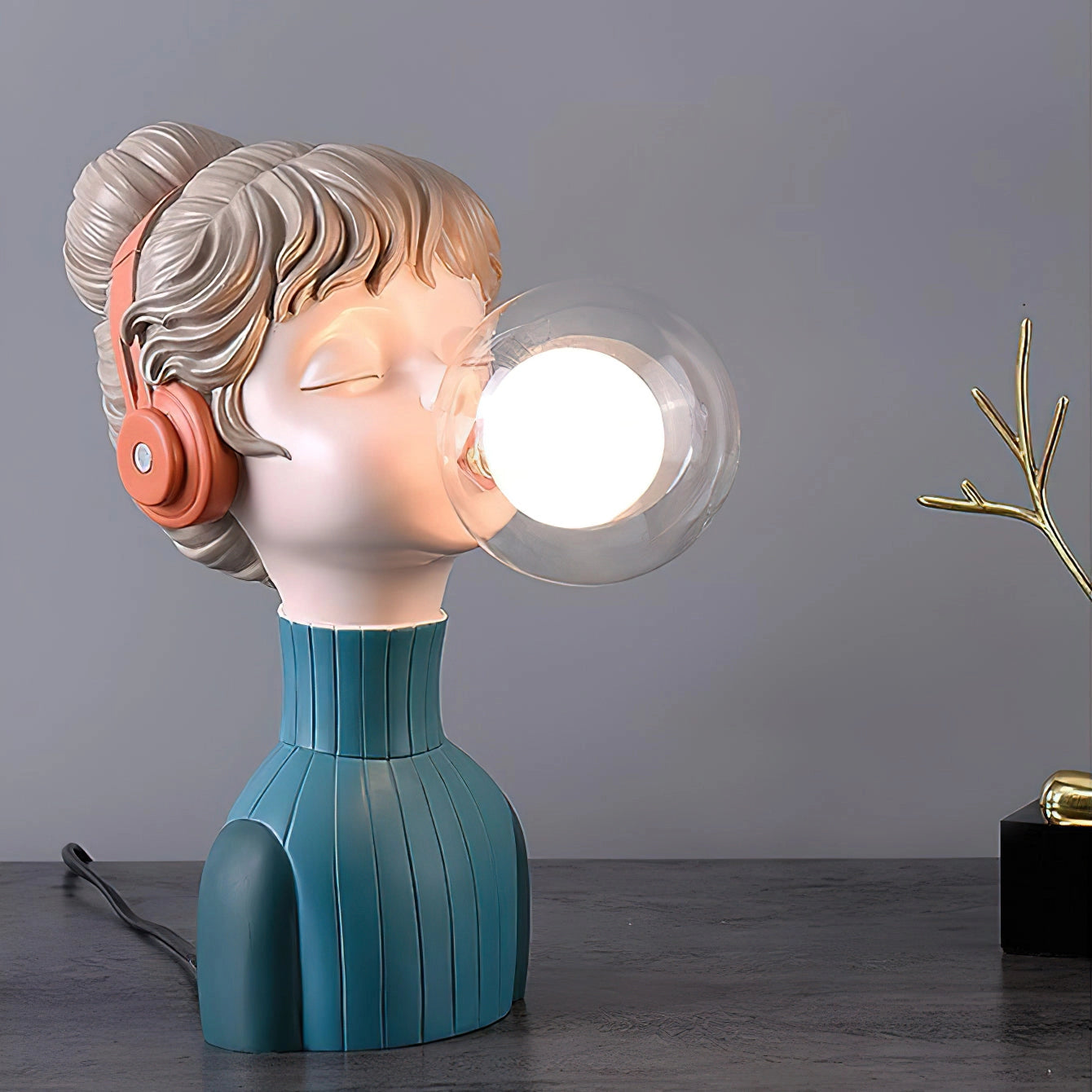 Lampe LED Bubble Gum Girl exclusive - Lumière décorative unique pour intérieurs modernes