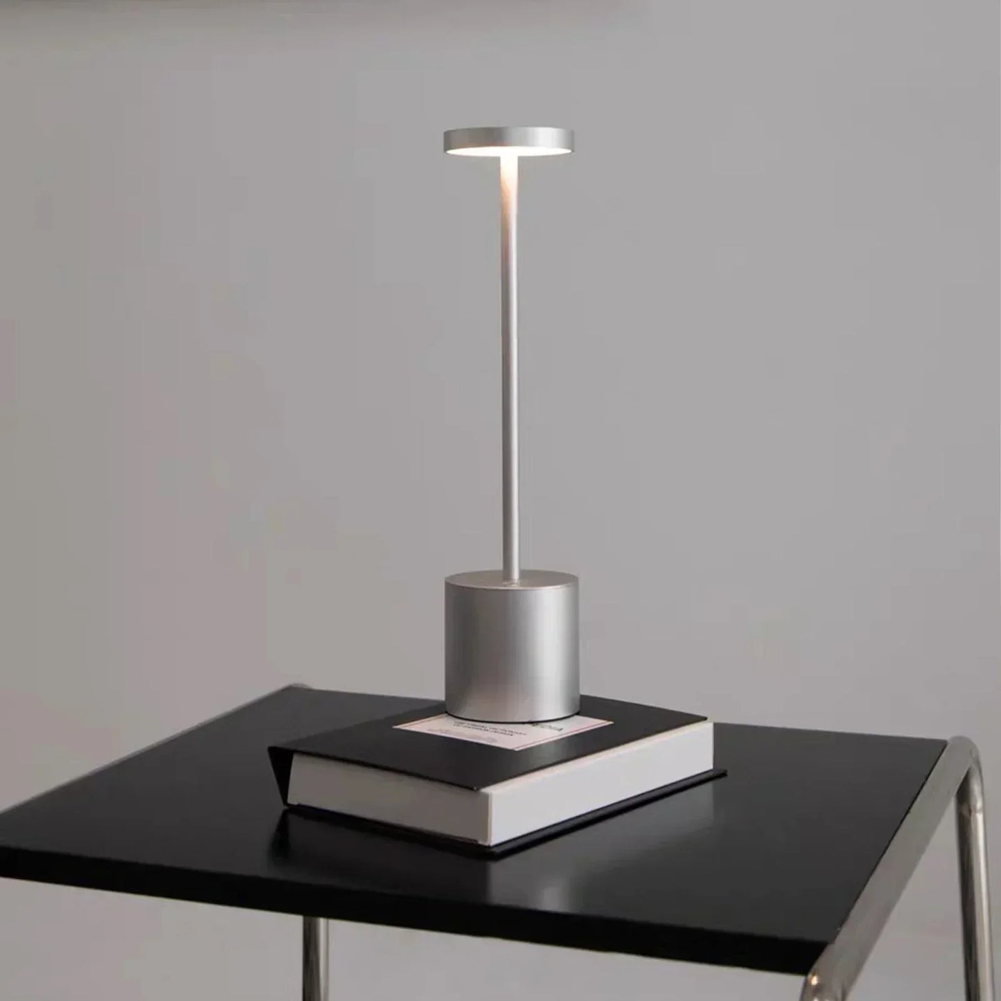 Sofia Lampe LED Rechargeable – Éclairage élégant à chargement USB pour chaque pièce