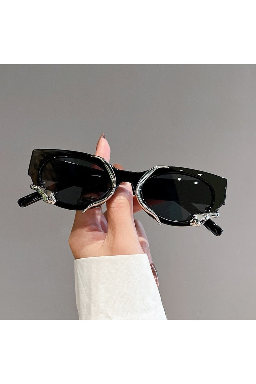 Lunettes de soleil œil de chat à motif serpent