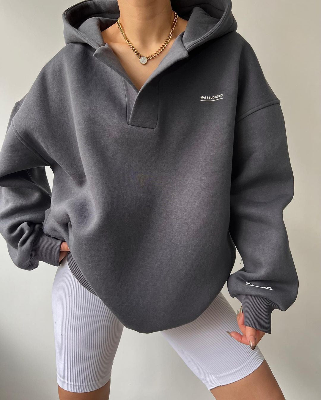 Sweat à capuche Lady Oversize - Look délicieux et moderne