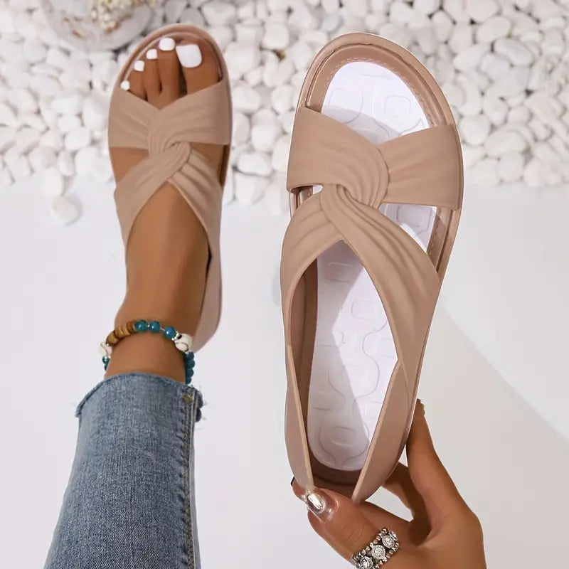 Sandales Femmes Légères à Sangles Croisées - Confort Été, Design Respirant, Polyvalentes