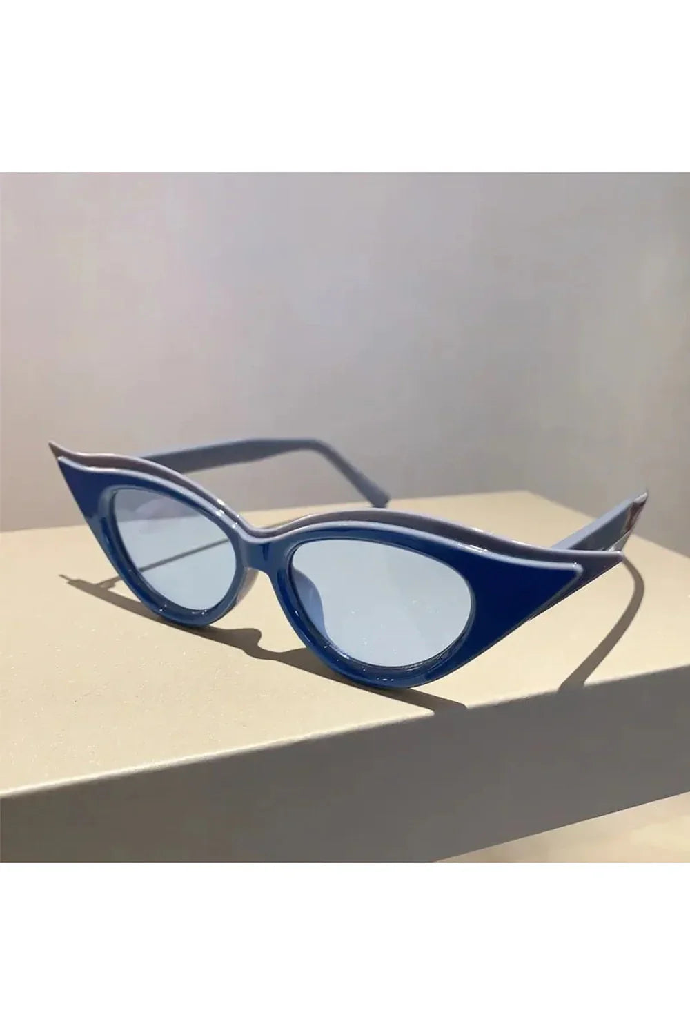 Lunettes de soleil rétro œil de chat tendance
