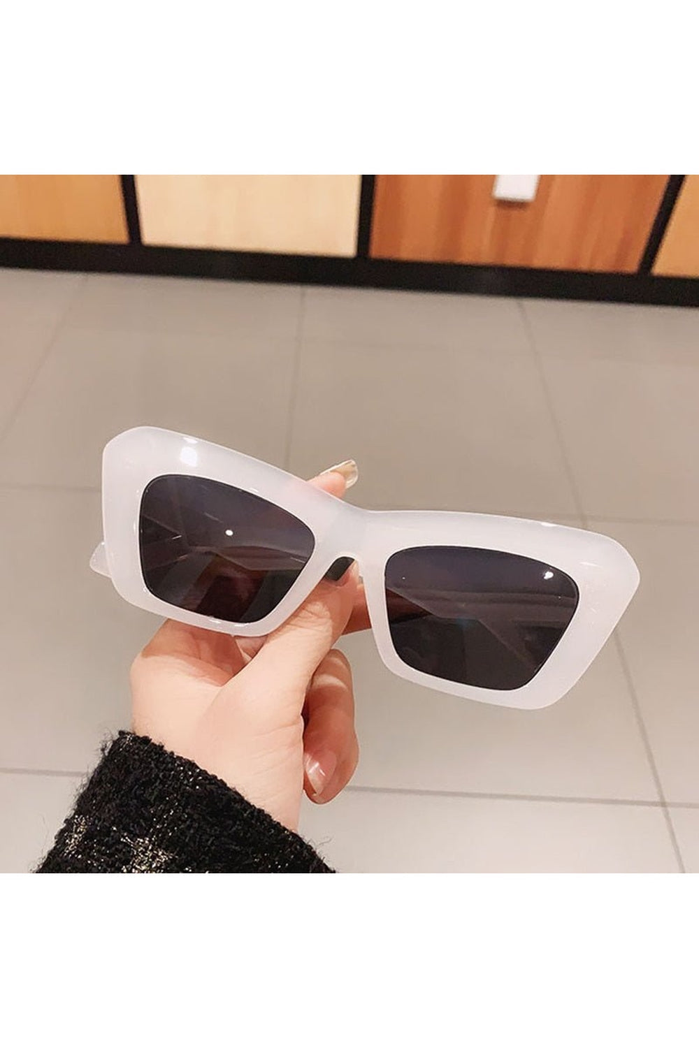Lunettes de soleil rétro style œil de chat
