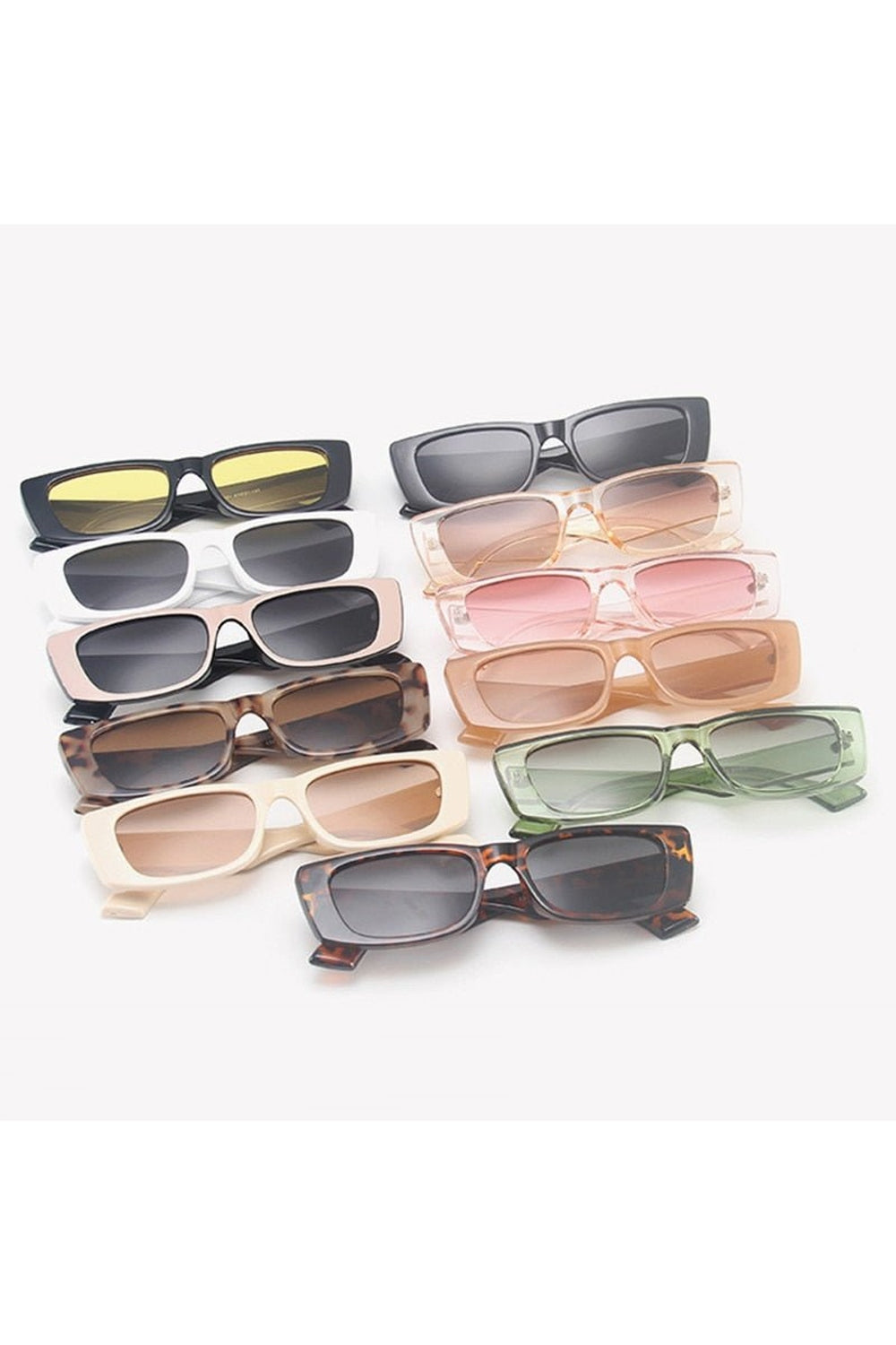 Petites lunettes de soleil rétro