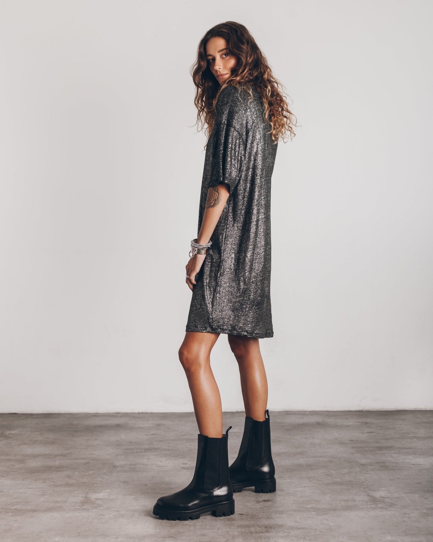 Robe Élégante à Manches Courtes pour Femmes