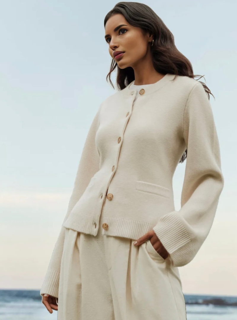 Veste en tricot avec boutons - élégance et confort pour toute occasion