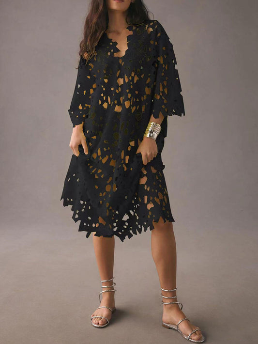 Raquel - Robe midi à manches longues à oeillets floraux