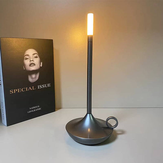 Lampe LED Nordic Candle de Sofia Lindholm – Éclairage d'ambiance minimaliste avec luminosité dimmable et longue durée de vie de la batterie