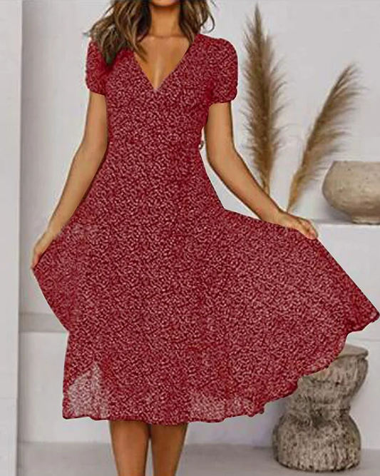 Micaela Robe en mousseline de soie imprimée à manches courtes et col en V pour femme