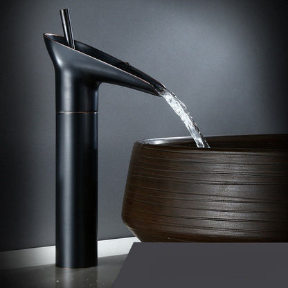 Robinet cascade en laiton antique – Élégance intemporelle pour votre salle de bain