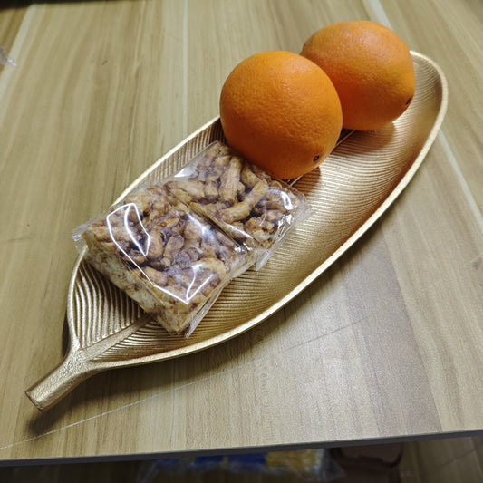 Plateau en bois antique en forme de feuille – Organisateur décoratif élégant