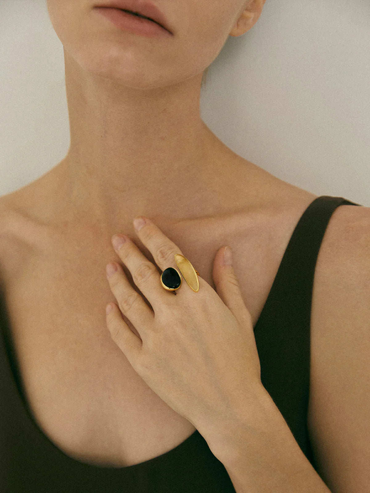 Bague Mavy Onyx Noir & Cristal Jaune