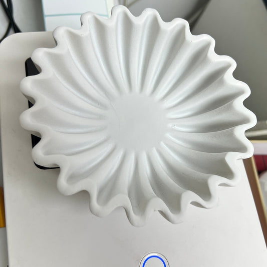 Bol ÉléganceBowl en résine – Bol décoratif de table au style classique avec design à rainures