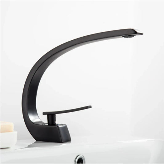 Robinet de douche élégant en laiton – Design stylé et manipulation fluide