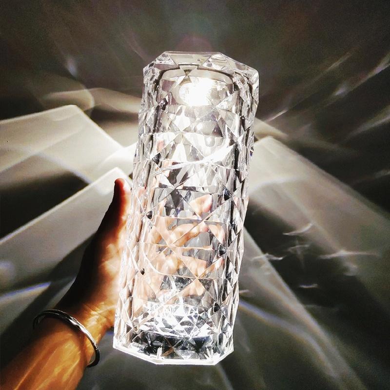 Lampe de table LED en cristal élégante avec 16 options de couleur – Parfaite pour l'ambiance et le style