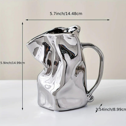 Vase en céramique moderne, élégant et intemporel pour des espaces de vie stylés