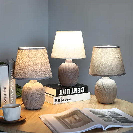 Lampe de Table Moderne Finn - Design scandinave élégant, Rechargeable, Dimmable, Économique en énergie