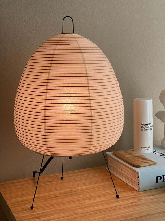 Lampe de table Lia – Design moderne inspiré par les lanternes en papier japonaises, éclairage LED d'ambiance, décoration intérieure élégante