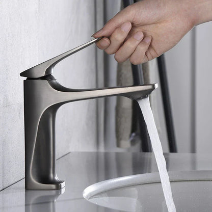 Robinet de Salle de Bain Moderne – Métal Durable avec Surface Résistante aux Rayures