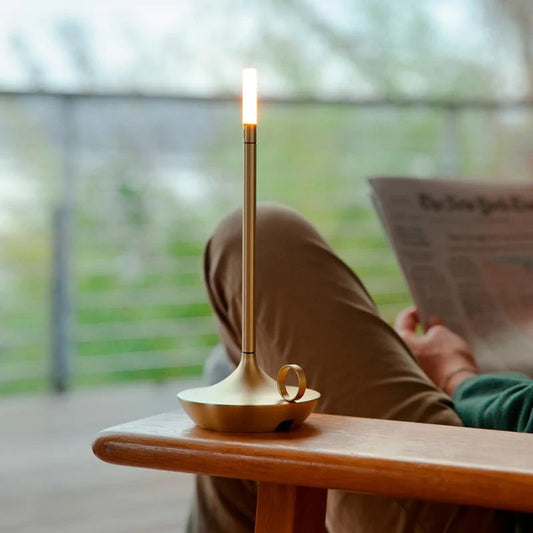 Lampe LED Nordic Candle de Sofia Lindholm – Éclairage d'ambiance minimaliste avec luminosité dimmable et longue durée de vie de la batterie