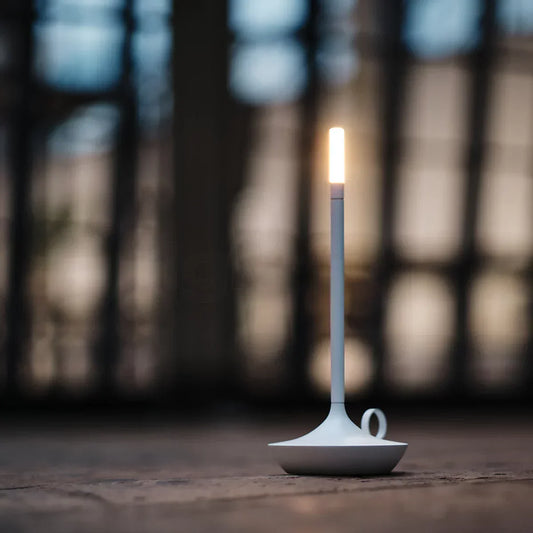Lampe LED Nordic Candle de Sofia Lindholm – Éclairage d'ambiance minimaliste avec luminosité dimmable et longue durée de vie de la batterie