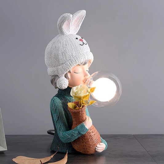 Lampe de table en résine Élégance Lyra Fille Lapin – Abat-jour en verre double