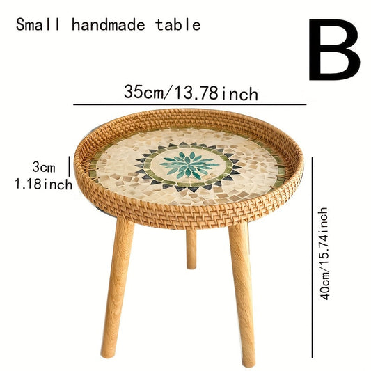 Table d'appoint Tripod en Rattan Scandinave – Design Léger et Élégant pour Espaces Modernes