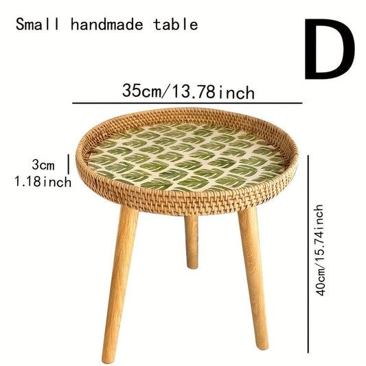 Table d'appoint Tripod en Rattan Scandinave – Design Léger et Élégant pour Espaces Modernes