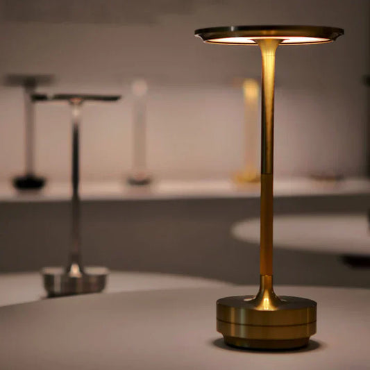 Lampe Élégance Polyvalente – Luminaire Dimmable, Rechargeable et Sans Fil pour Chaque Pièce