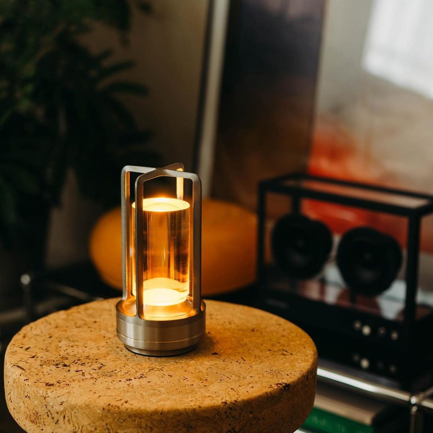 Lampe de table LED rechargeable moderne au style rétro – Design en aluminium portable