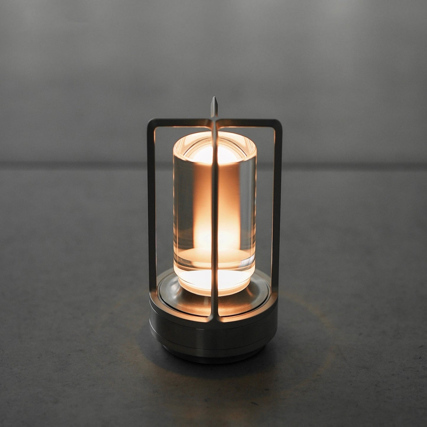 Lampe de table LED rechargeable moderne au style rétro – Design en aluminium portable