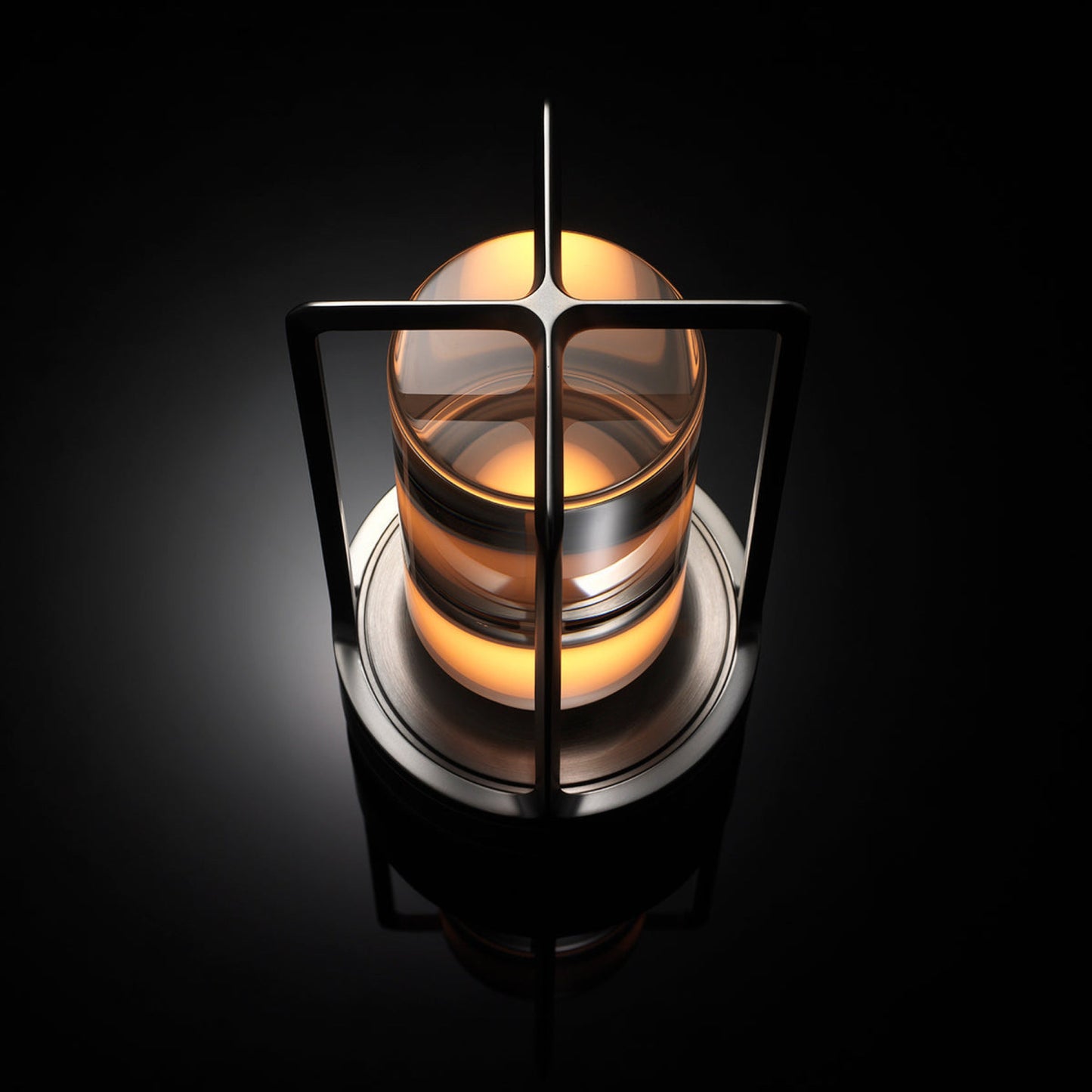 Lampe de table LED rechargeable moderne au style rétro – Design en aluminium portable