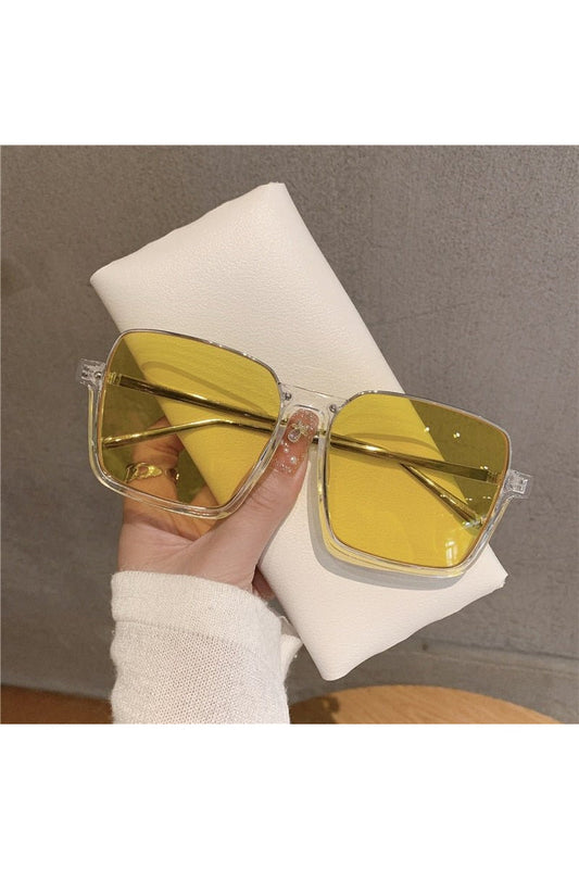 Lunettes de soleil carrées en métal Baddie